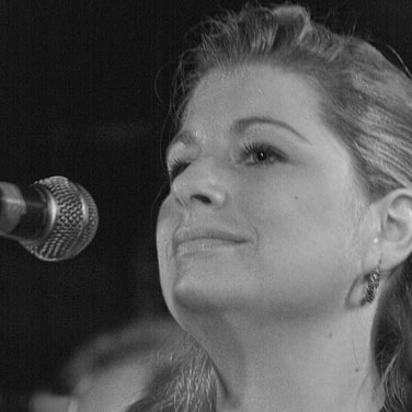 Ines Sarnes, vocals